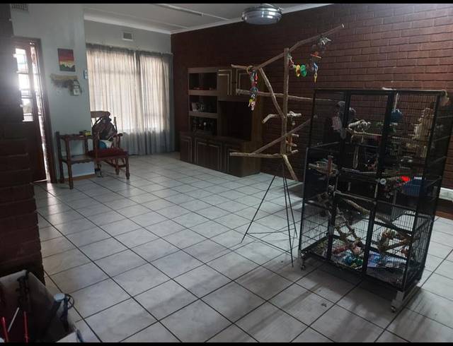 3 BEDROOM HOUSE FOR SALE IN ARBORETUM